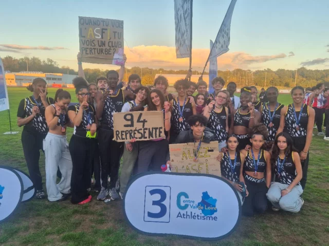 Villejuif a brillé ce dimanche 18 octobre : les U20 de l’ASFI Villejuif Athlétisme sur la troisième marche du podium national !